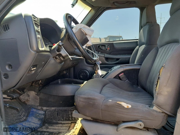 2003 Chevrolet Blazer LS with VIN 1GNDT13X33K185443, listed as a Copart auction lot 52112355 with 97,785 mi miles and Salvage Title. Bid and sale history available at carsss.com. Image 7.