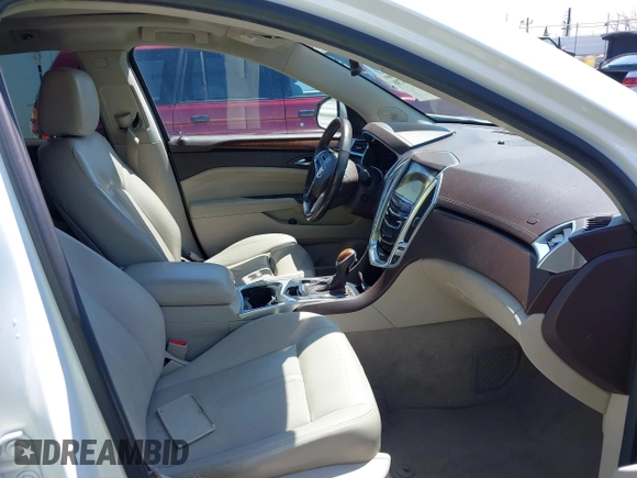 2014 Cadillac SRX Luxury Collection with VIN 3GYFNBE31ES579925, listed as a IAAI auction lot 42180870 with 177,678 mi miles. Bid and sale history available at carsss.com. Image 5.
