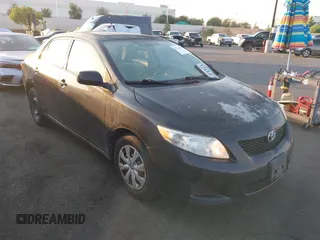 2010 Toyota Corolla z VIN 1NXBU4EE2AZ215829, wystawiony jako IAAI lot #42744018 z przebiegiem 131 813 mil mil oraz . Historia ofert i sprzedaży dostępna na DreamBid. Obrazek 1.