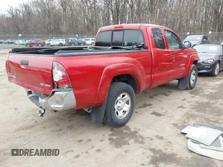 2009 Toyota Tacoma with VIN 5TEUU42NX9Z621023, listed as a IAAI auction lot 41551409 with 161,486 mi miles. Bid and sale history available at carsss.com. Image 4.