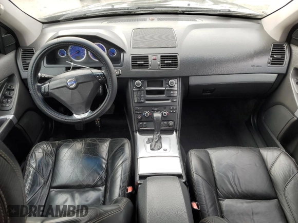 2013 Volvo XC90 I6 R-Design with VIN YV4952CF0D1635771, listed as a Copart auction lot 41881675 with 129,408 mi miles and Salvage Title. Bid and sale history available at carsss.com. Image 8.