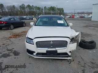 2017 Lincoln Continental Select with VIN 1LN6L9TK3H5605885, listed as a IAAI auction lot 41123925 with 142,077 mi miles. Bid and sale history available at carsss.com. Image 12.