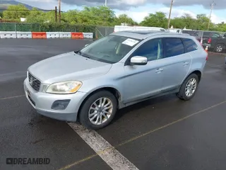 2010 Volvo XC60 3.0T with VIN YV4992DZ1A2029821, listed as a IAAI auction lot 41626256 with 125,795 mi miles. Bid and sale history available at carsss.com. Image 2.