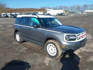 2024 Ford Bronco Sport Heritage z VIN 3FMCR9G60RRE33313, wystawiony jako IAAI lot #41976902 z przebiegiem 7 083 mil mil oraz . Historia ofert i sprzedaży dostępna na DreamBid. Obrazek 1.