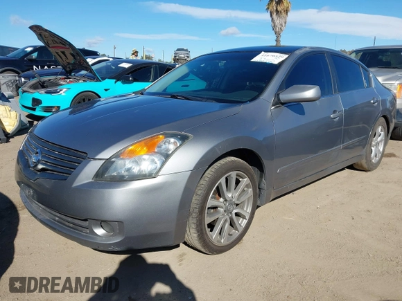 2007 Nissan Altima 2.5 with VIN 1N4AL21E47N448049, listed as a IAAI auction lot 41670529 with 253,355 mi miles. Bid and sale history available at carsss.com. Image 2.