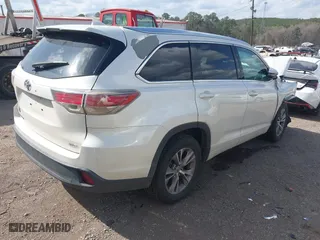 2014 Toyota Highlander XLE with VIN 5TDKKRFH7ES028046, listed as a IAAI auction lot 41792653 with 1 mi miles. Bid and sale history available at carsss.com. Image 4.
