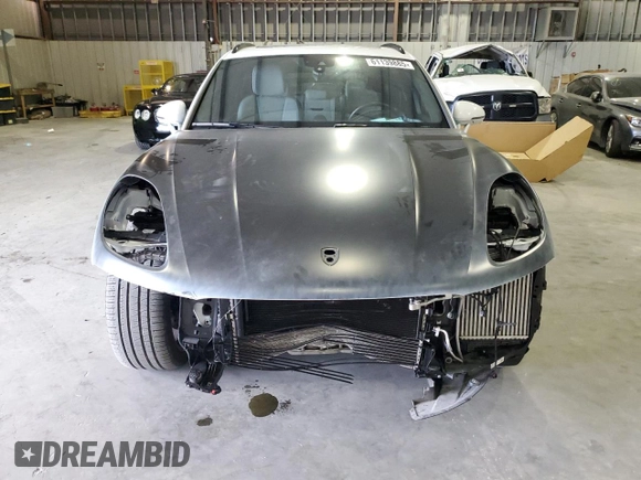 2022 Porsche Macan S z VIN WP1AG2A55NLB23934, wystawiony jako Copart lot #61139885 z przebiegiem 23 012 mil mil oraz Szkoda całkowita • Salvage title. Historia ofert i sprzedaży dostępna na DreamBid. Obrazek 5.