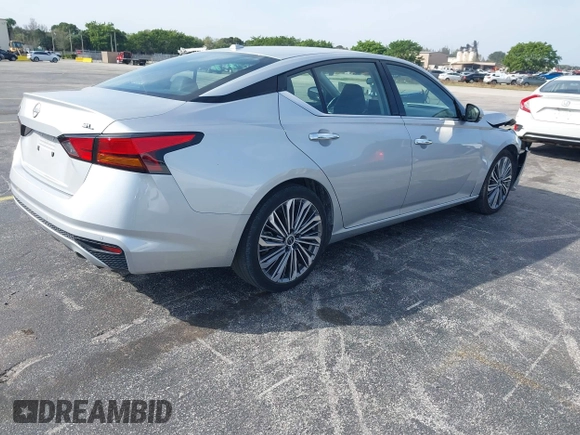 2023 Nissan Altima SL with VIN 1N4BL4EV6PN413992, listed as a IAAI auction lot 41644642 with 40,974 mi miles and . Bid and sale history available at DreamBid. Image 4.