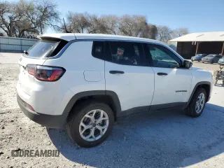 2025 Jeep Compass Sport with VIN 3C4NJDAN3ST515939, listed as a Copart auction lot 47130745 with 9,136 mi miles and Clean title. Bid and sale history available at DreamBid. Image 3.