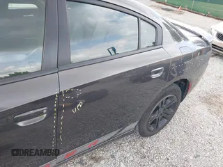 2020 Dodge Charger SXT z VIN 2C3CDXBG3LH211590, wystawiony jako IAAI lot #39869112 z przebiegiem 51 307 mil mil oraz . Historia ofert i sprzedaży dostępna na DreamBid. Obrazek 22.