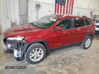 2017 Jeep Cherokee Latitude with VIN 1C4PJMCS7HW635662, listed as a Copart auction lot 51242635 with 137,878 mi miles and Non Repairable. Bid and sale history available at carsss.com. Image 1.
