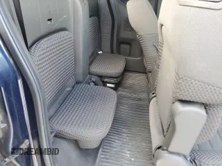 2007 Nissan Frontier SE z VIN 1N6AD06U27C418407, wystawiony jako Copart lot #44467655 z przebiegiem 90 917 mil mil oraz Czysty tytuł • Clean title. Historia ofert i sprzedaży dostępna na DreamBid. Obrazek 10.