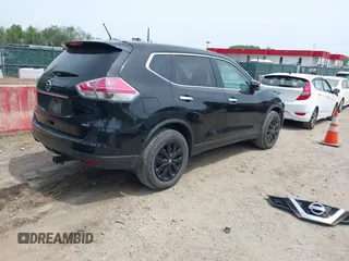 2015 Nissan Rogue SV with VIN 5N1AT2MK7FC879468, listed as a IAAI auction lot 42107991 with 160,084 mi miles. Bid and sale history available at carsss.com. Image 4.