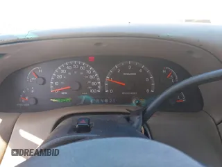 2000 Ford F-150 XL z VIN 1FTRX17L8YNB02069, wystawiony jako IAAI lot #41813272 z przebiegiem 279 042 mil mil oraz . Historia ofert i sprzedaży dostępna na DreamBid. Obrazek 7.