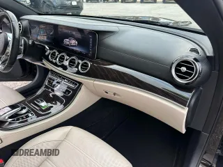 2019 Mercedes-Benz E 63 S AMG with VIN WDDZF8KB5KA527232, listed as a Copart auction lot 44852625 with 87,854 mi miles and Clean Title. Bid and sale history available at DreamBid. Image 7.