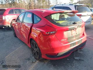 2015 Ford Focus ST with VIN 1FADP3L98FL238958, listed as a IAAI auction lot 41307187 with 162,927 mi miles. Bid and sale history available at carsss.com. Image 3.