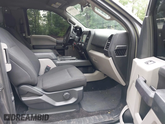 2018 Ford F-150 XL z VIN 1FTEX1EPXJFA67913, wystawiony jako IAAI lot #42264824 z przebiegiem 60 058 mil mil oraz . Historia ofert i sprzedaży dostępna na DreamBid. Obrazek 5.