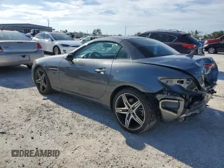 2020 Mercedes-Benz SLC 300 z VIN W1KPK3JA3LF171401, wystawiony jako Copart lot #66444173 z przebiegiem 6517 mil mil oraz . Historia ofert i sprzedaży dostępna na DreamBid. Obrazek 2.