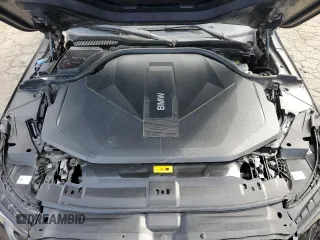 2024 BMW i5 eDrive40 z VIN WBY33FK03RCR93119, wystawiony jako Copart lot #43586895 z przebiegiem 2 266 mil mil oraz Szkoda całkowita • Salvage title. Historia ofert i sprzedaży dostępna na DreamBid. Obrazek 11.