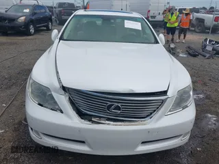 2007 Lexus LS 460 L with VIN JTHGL46F275003065, listed as a IAAI auction lot 42620085 with 238,634 mi miles and . Bid and sale history available at DreamBid. Image 6.