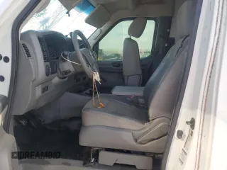 2017 Nissan NV Cargo SV z VIN 1N6BF0LY0HN805095, wystawiony jako Copart lot #53978975 z przebiegiem 131 896 mil mil oraz Szkoda całkowita • Salvage title. Historia ofert i sprzedaży dostępna na DreamBid. Obrazek 7.