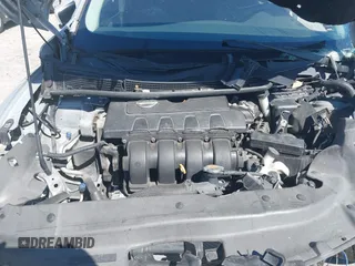 2013 Nissan Sentra SR z VIN 3N1AB7AP1DL792268, wystawiony jako IAAI lot #41790764 z przebiegiem 161 414 mil mil oraz . Historia ofert i sprzedaży dostępna na DreamBid. Obrazek 10.