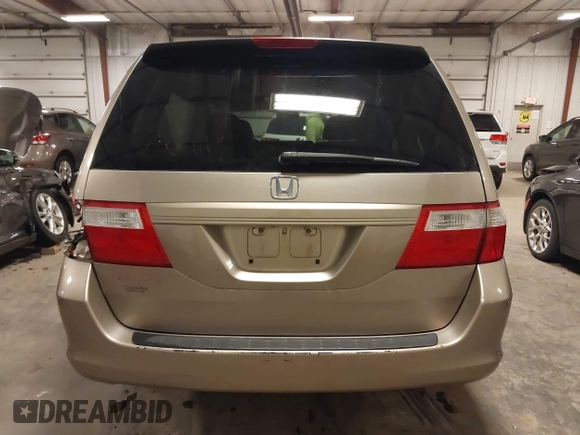 2006 Honda Odyssey LX with VIN 5FNRL38256B113667, listed as a IAAI auction lot 41856860 with 142,031 mi miles. Bid and sale history available at carsss.com. Image 17.