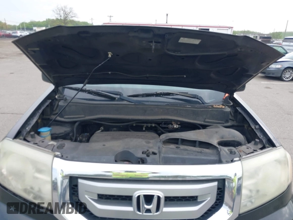 2011 Honda Pilot EX-L with VIN 5FNYF4H61BB078003, listed as a IAAI auction lot 42181724 with 327,236 mi miles and . Bid and sale history available at carsss.com. Image 10.