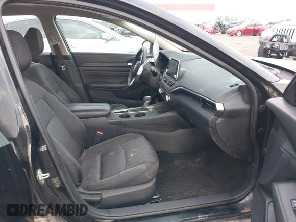 2019 Nissan Altima S z VIN 1N4BL4BV7KC124662, wystawiony jako IAAI lot #42050130 z przebiegiem 145 846 mil mil oraz . Historia ofert i sprzedaży dostępna na DreamBid. Obrazek 5.