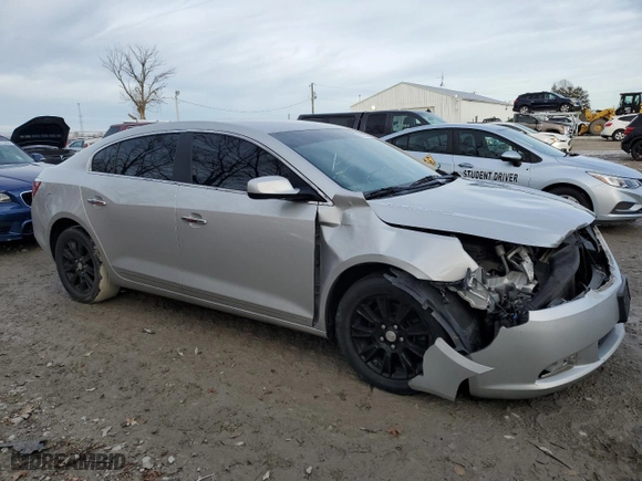 2013 Buick LaCrosse with VIN 1G4GA5E38DF120929, listed as a Copart auction lot 85129384 with 121,425 mi miles and Salvage Title. Bid and sale history available at carsss.com. Image 4.