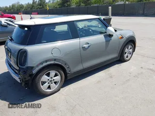 2018 MINI Hardtop Cooper with VIN WMWXP5C55J2H29048, listed as a IAAI auction lot 42315130 with 9,352 mi miles and . Bid and sale history available at DreamBid. Image 4.