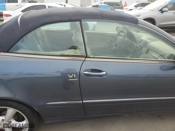 2005 Mercedes-Benz CLK-Class 3.2L with VIN WDBTK65G05T044861, listed as a Copart auction lot 75247954 with 0 mi miles and Salvage Title. Bid and sale history available at carsss.com. Image 12.