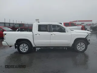 2022 Nissan Frontier Pro-4X z VIN 1N6ED1EK9NN608309, wystawiony jako IAAI lot #41417258 z przebiegiem 33 615 mil mil oraz . Historia ofert i sprzedaży dostępna na DreamBid. Obrazek 14.
