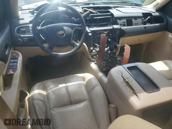 2007 Chevrolet Tahoe LT with VIN 1GNFC13047R104121, listed as a Copart auction lot 60819315 with 273,969 mi miles and Salvage title. Bid and sale history available at DreamBid. Image 8.