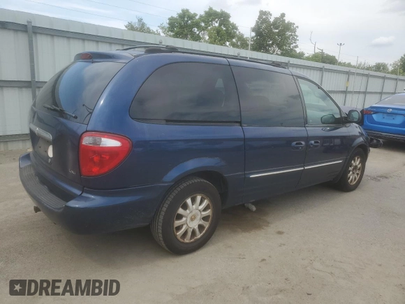 2002 Chrysler Town & Country LXi with VIN 2C8GP54L02R714259, listed as a Copart auction lot 64432084 with 186,781 mi miles and Salvage Title. Bid and sale history available at carsss.com. Image 3.