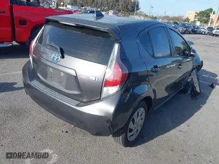 2015 Toyota Prius c One with VIN JTDKDTB33F1585004, listed as a IAAI auction lot 41950129 with 209,233 mi miles. Bid and sale history available at carsss.com. Image 4.