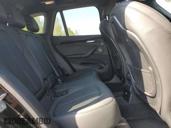 2017 BMW X1 xDrive28i with VIN WBXHT3C32H5F82141, listed as a Copart auction lot 53311785 with 52,867 mi miles and Salvage Title. Bid and sale history available at carsss.com. Image 10.