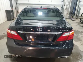 2011 Lexus LS 460 z VIN JTHCL5EF6B5009790, wystawiony jako Copart lot #43873435 z przebiegiem 172 242 mil mil oraz Szkoda całkowita • Salvage title. Historia ofert i sprzedaży dostępna na DreamBid. Obrazek 6.