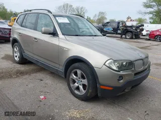 2007 BMW X3 3.0si with VIN WBXPC93427WF26426, listed as a IAAI auction lot 42052933 with 111,944 mi miles. Bid and sale history available at carsss.com. Image 1.