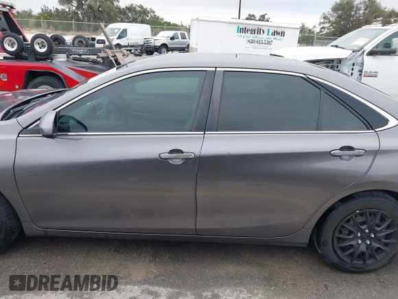 2017 Toyota Camry XLE with VIN 4T1BF1FK2HU669201, listed as a IAAI auction lot 41586166 with 158,552 mi miles. Bid and sale history available at carsss.com. Image 15.