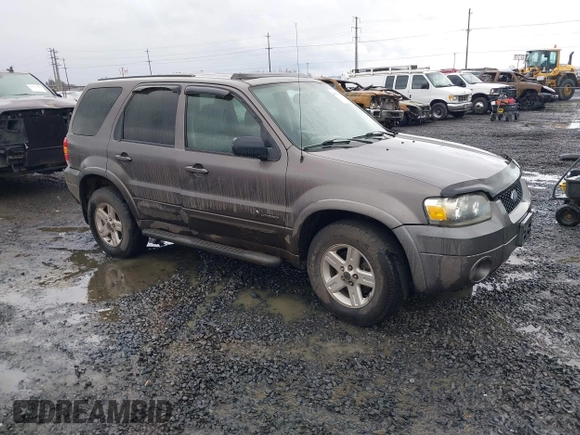 2006 Ford Escape Hybrid with VIN 1FMCU96H76KA30866, listed as a IAAI auction lot 41651128 with 177,908 mi miles and . Bid and sale history available at DreamBid. Image 1.