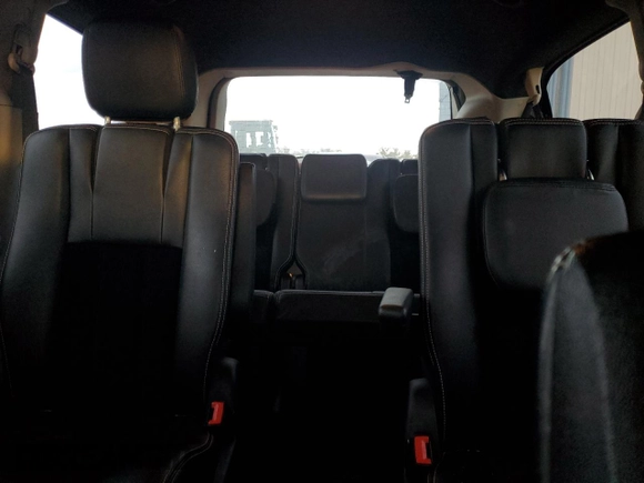 2016 Dodge Grand Caravan SXT with VIN 2C4RDGCG8GR136633, listed as a Copart auction lot 43955155 with 101,443 mi miles and Clean Title. Bid and sale history available at DreamBid. Image 10.