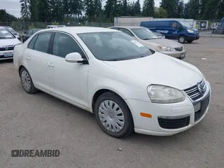 2005 Volkswagen Jetta с VIN 3VWRT71K55M629939, выставлен на аукционе IAAI как лот 42505402 с пробегом 235 779 миль миль и . История ставок и продаж доступна на DreamBid. Изображение 1.