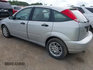 2005 Ford Focus S with VIN 3FAFP37N05R132259, listed as a IAAI auction lot 42474574 with 276,742 mi miles and . Bid and sale history available at DreamBid. Image 3.