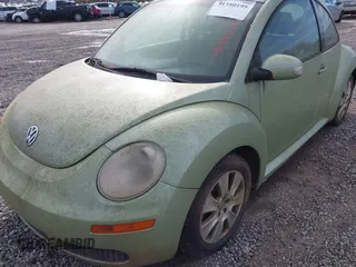 2008 Volkswagen New Beetle Coupe S with VIN 3VWPW31C58M520157, listed as a IAAI auction lot 41580195 with 1 mi miles. Bid and sale history available at carsss.com. Image 6.
