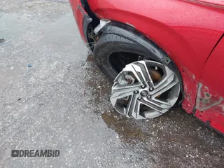 2022 Hyundai Santa Fe SEL z VIN 5NMS24AJ7NH431010, wystawiony jako IAAI lot #42235797 z przebiegiem 18 496 mil mil oraz . Historia ofert i sprzedaży dostępna na DreamBid. Obrazek 6.