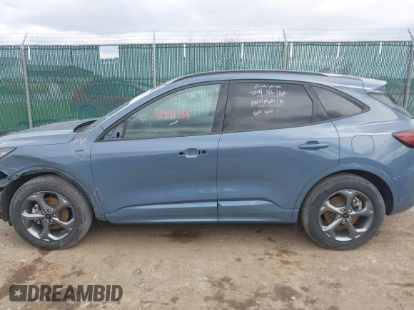2024 Ford Escape ST-Line with VIN 1FMCU0MN2RUA60323, listed as a IAAI auction lot 41991359 with 24,695 mi miles and . Bid and sale history available at DreamBid. Image 15.