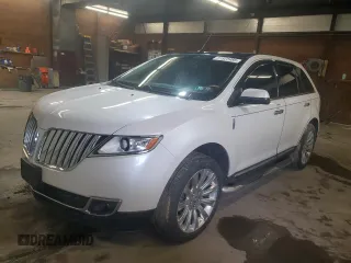 2011 Lincoln MKX with VIN 2LMDJ8JK9BBJ29742, listed as a Copart auction lot 51925985 with 123,423 mi miles and Salvage Title. Bid and sale history available at carsss.com. Image 1.