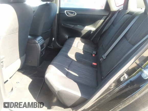 2017 Nissan Sentra SR z VIN 3N1AB7APXHY292327, wystawiony jako IAAI lot #41923897 z przebiegiem 97 453 mil mil oraz . Historia ofert i sprzedaży dostępna na DreamBid. Obrazek 8.