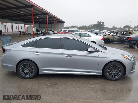2015 Hyundai Sonata 2.4L Sport with VIN 5NPE34AF8FH208677, listed as a IAAI auction lot 41615270 with 141,639 mi miles. Bid and sale history available at carsss.com. Image 14.
